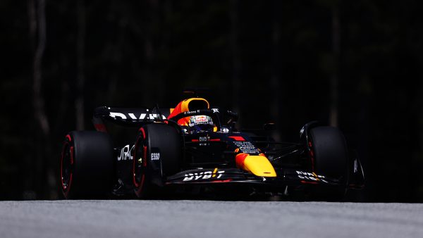 Autriche, Qualifs : Verstappen en pole, les Mercedes dans le mur