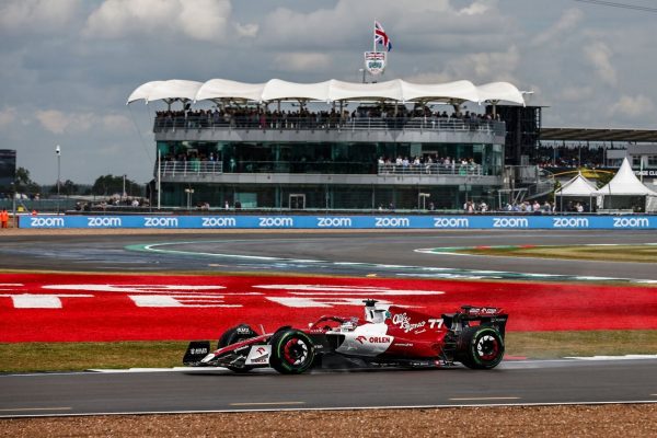 Grande-Bretagne, EL1 : Bottas en tête d'une séance détrempée