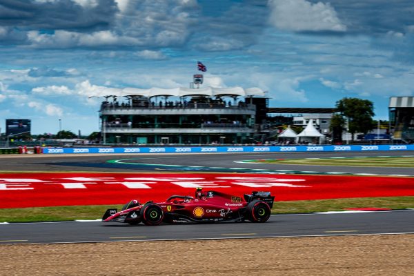 Grand Prix de Grande-Bretagne : Sainz remporte une course folle !