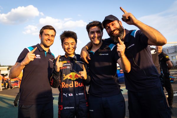 Pole position et podium pour Ayumu Iwasa et DAMS en Hongrie