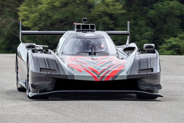 Earl Bamber a effectué le Shakedown de la Cadillac LMDh