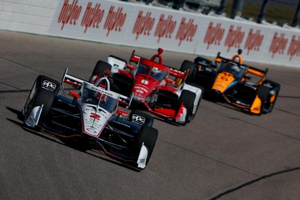 Iowa, Course 1 : Newgarden s'impose, le championnat relancé