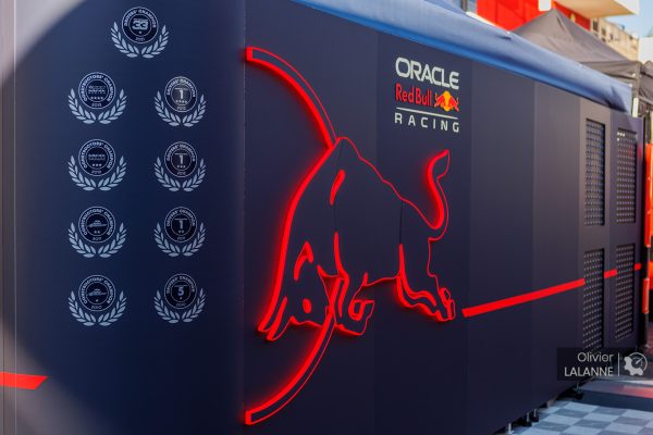 Porsche va prendre une participation de Red Bull Technology