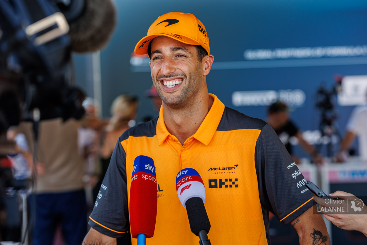 Daniel Ricciardo en interview dans le paddock du Grand Prix de France 2022