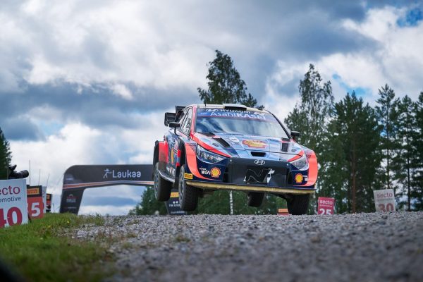 Rallye de Finlande : Tänak se venge de Rovanperä