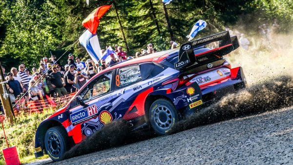 Finlande J1, mi-journée : Tänak poursuivi par Lappi