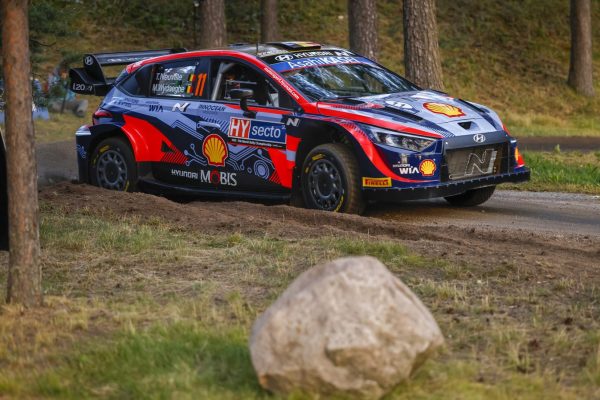 Finlande, ES1 : Neuville premier leader ce jeudi soir