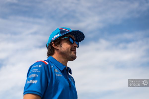 Fernando Alonso rejoint Aston Martin pour 2023