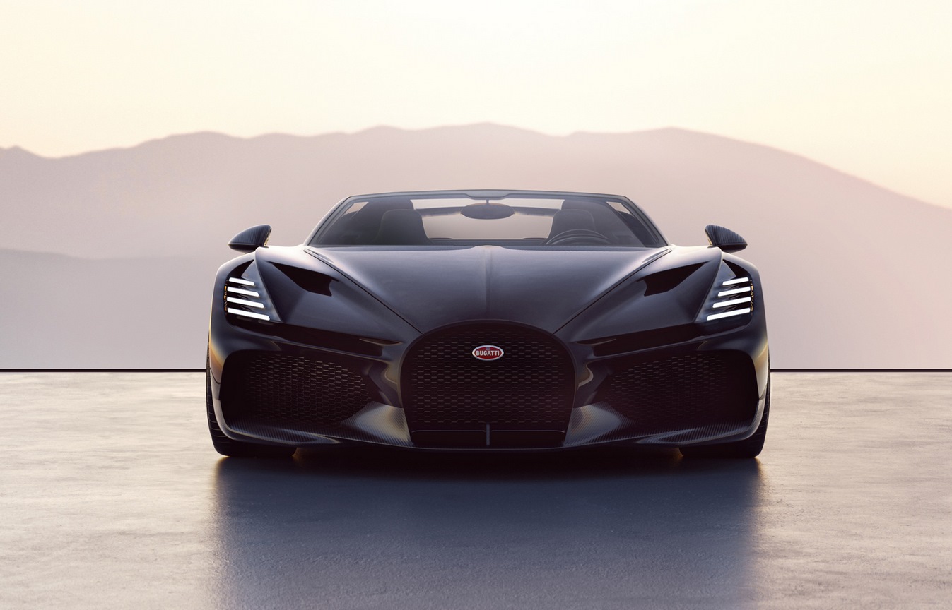 Vue de face de la nouvelle Bugatti Mistral