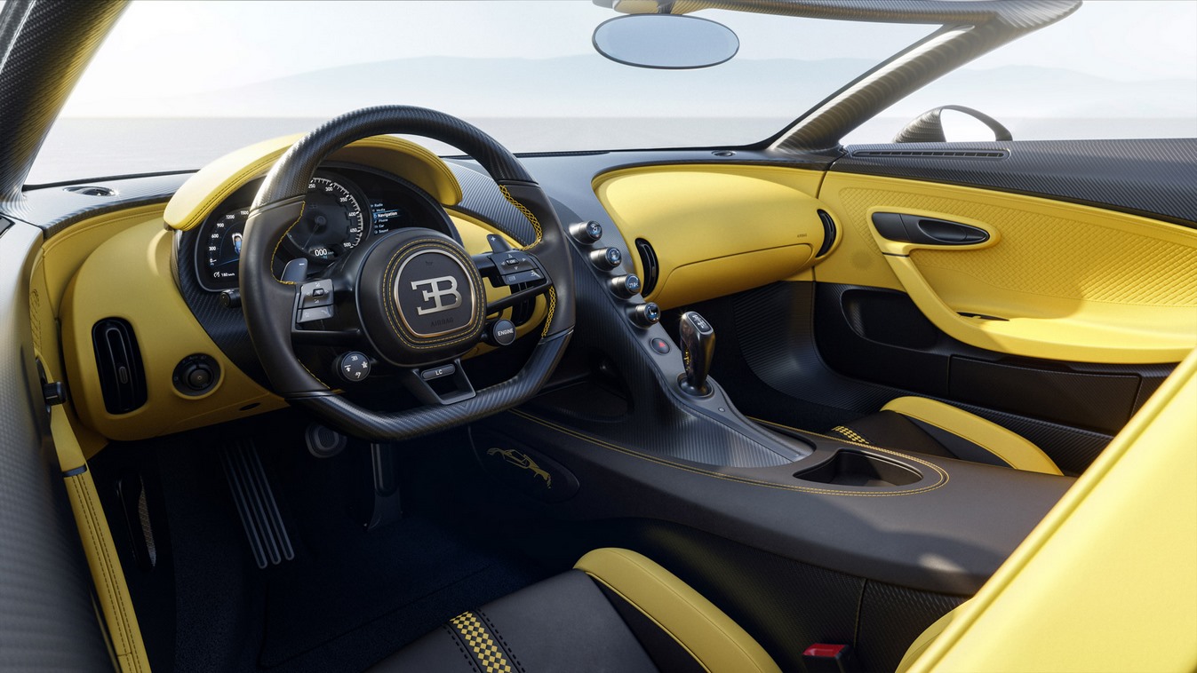 L'intérieur noir et jaune de la Bugatti Mistral