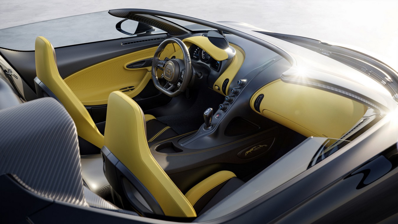 L'intérieur noir et jaune de la Bugatti Mistral