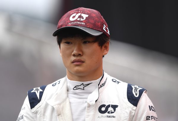 Yuki Tsunoda partira des stands à Spa-Francorchamps