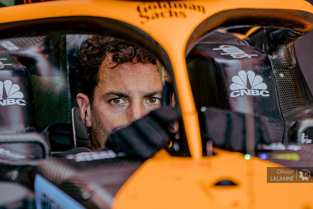 Daniel Ricciardo dans le cockpit de sa McLaren au Grand Prix de France 2022