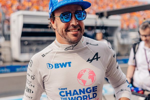Alonso n'envisage pas les 24 Heures du Mans avec Aston Martin