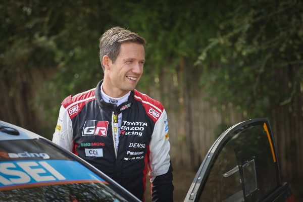 Ogier terminera la saison 2022 du WRC avec Toyota