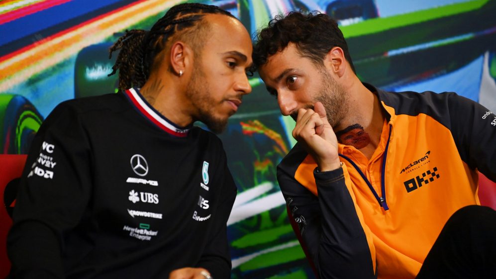 Conférence de presse, Hamilton et Ricciardo discutent ensemble à Monza