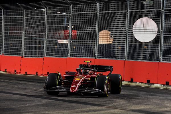 Singapour, EL2 : Sainz emmène un doublé Ferrari