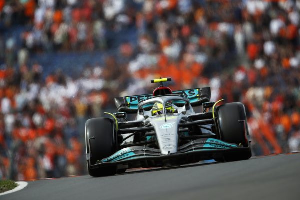 Hamilton furieux contre Mercedes à cause de la stratégie