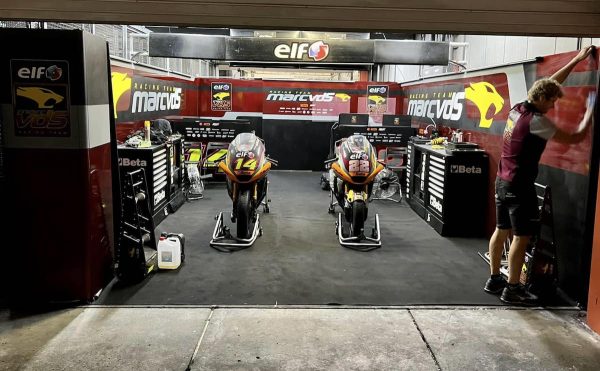 Incendie dans le box de l'équipe Marc VDS à Motegi