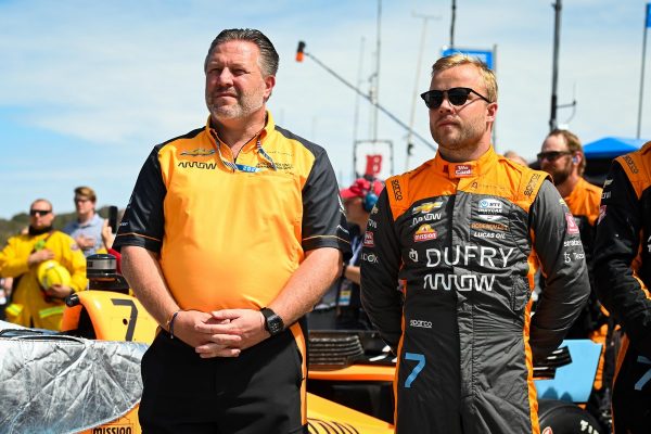 McLaren confirme Rosenqvist en IndyCar Series pour 2023