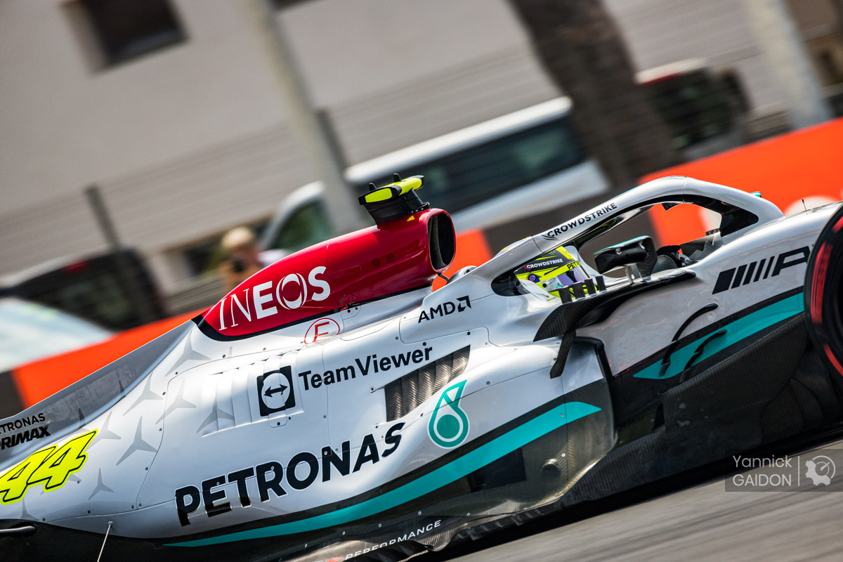 Lewis Hamilton en piste au Paul Ricard pour le Grand Prix de France 2022