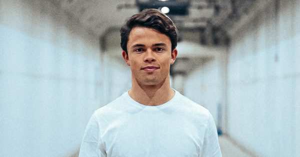 Nyck de Vries est confirmé par AlphaTauri pour 2023