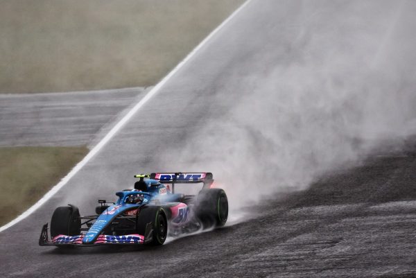 Ocon 4e, Alonso 7e, Alpine repasse devant McLaren