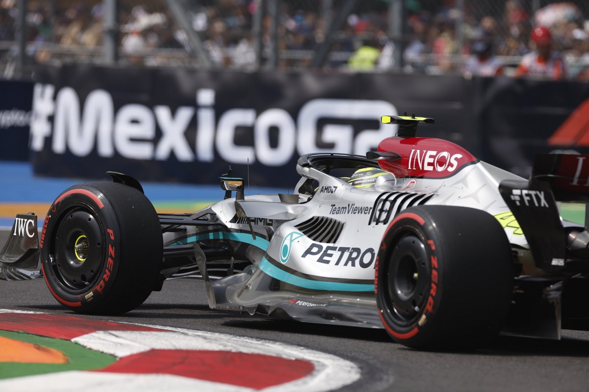Lewis Hamilton en piste au GP de Mexico 2022