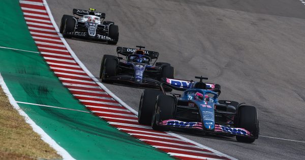La plainte de Haas repousse Alonso au 15e rang