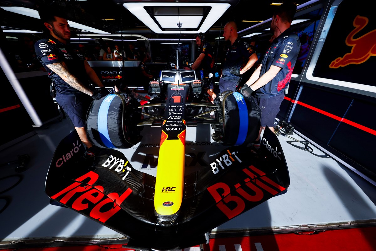 Red Bul Lecture Une amende et une réduction de R&D pour Red Bull Racing