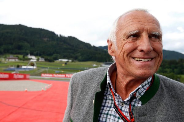 Le paddock de la F1 salue la mémoire de Dietrich Mateschitz