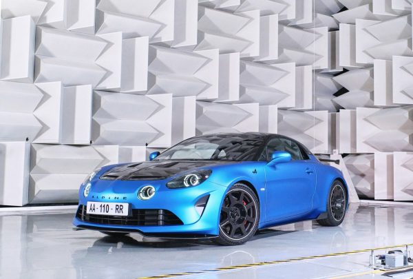 L'Alpine A110 R se dévoile à Tokyo