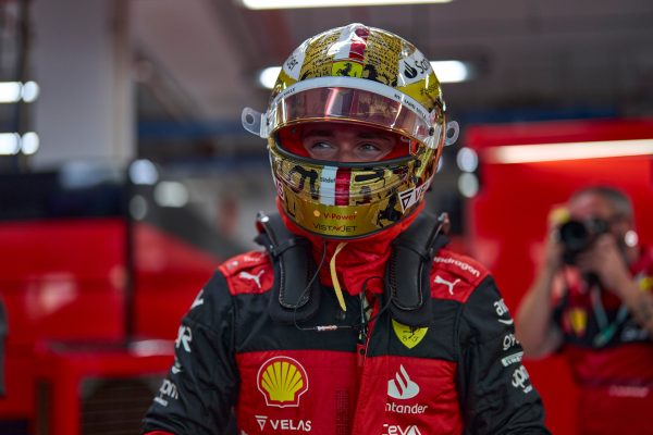 Ferrari et Leclerc avec des problèmes de freins à Singapour