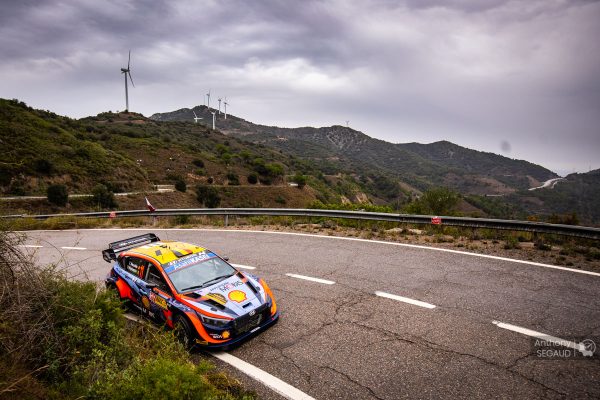 Catalogne, J1 mi-journée : Neuville d'un souffle devant Ogier