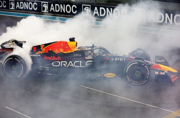 Grand Prix d'Abu Dhabi : Verstappen s'impose, Leclerc vice-champion