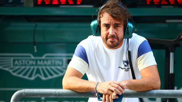 Alonso se sent "honoré" de rouler pour Aston Martin