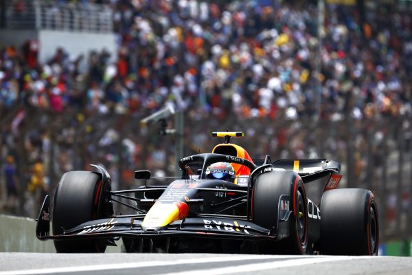 São Paulo, EL1 : Pérez d'un souffle devant Leclerc et Verstappen