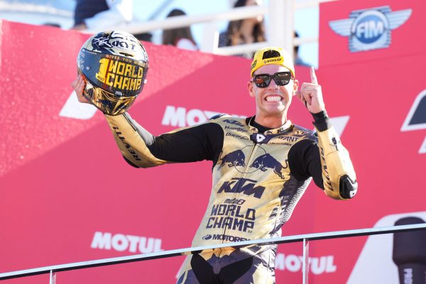 Augusto Fernández, le Champion du Monde 2022 de Moto2