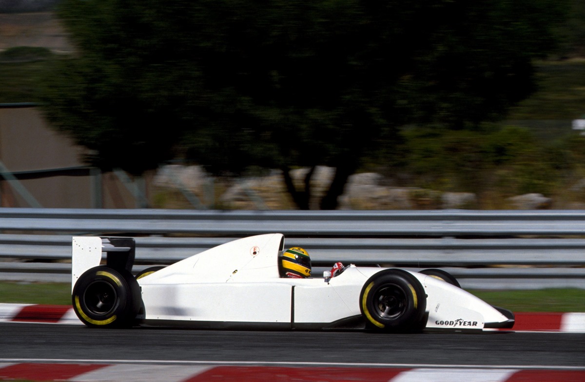 Ayrton Senna en test avec la McLaren-Lamborghini