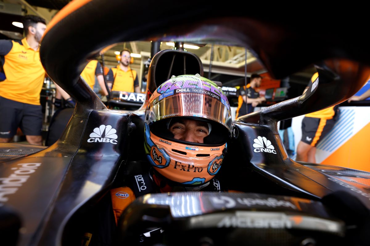 Daniel Ricciardo dans sa monoplace au Mexique