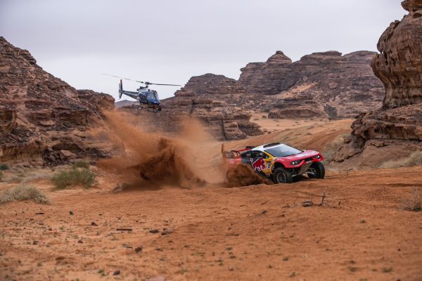 Dakar 2023, Étape 4 : Loeb s'impose d'un souffle sur Peterhansel