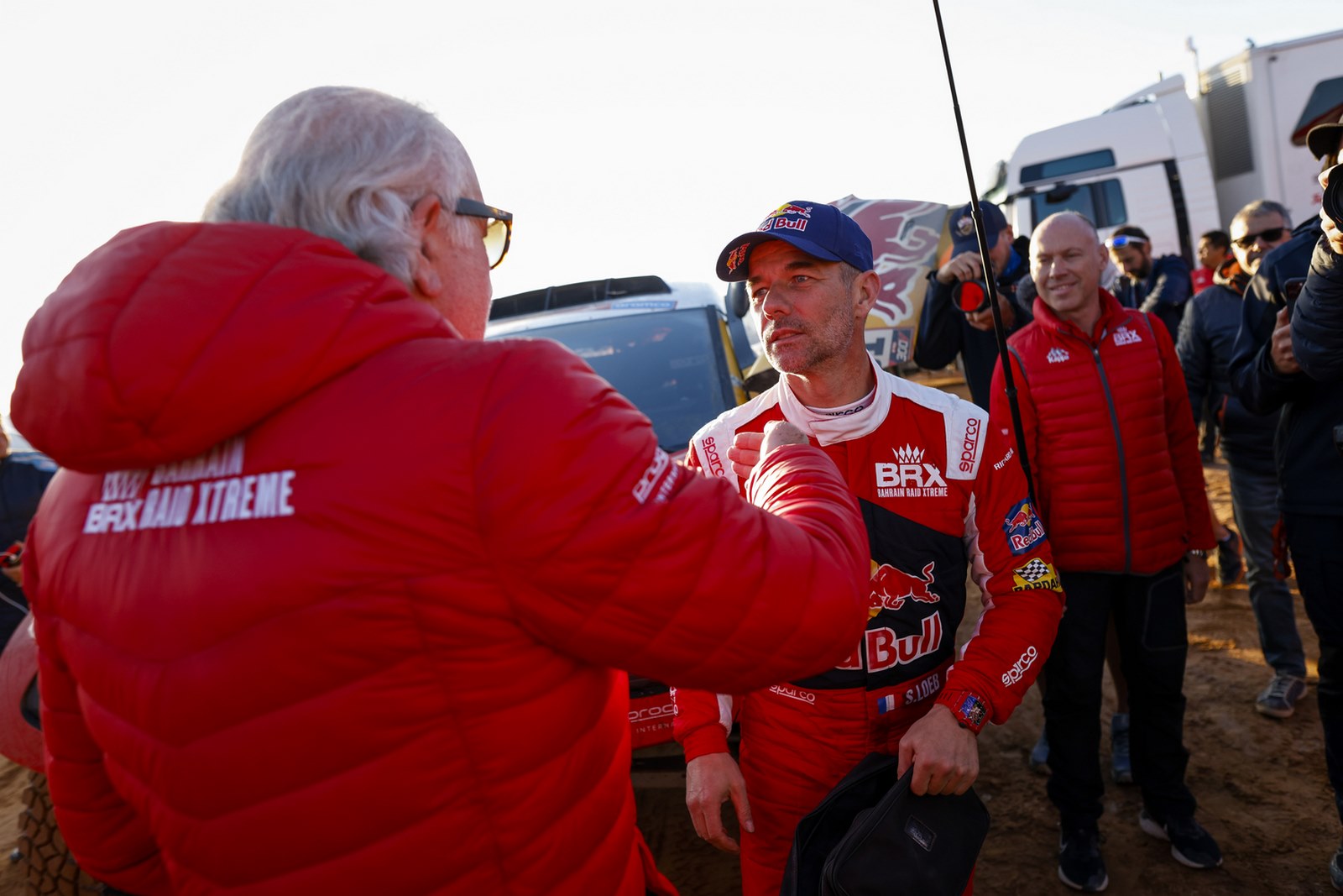 Sébastien Loeb à l'arrivée de l'étape 4 du Dakar 2023
