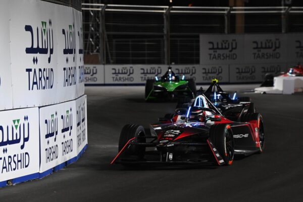 E-Prix de Diriyah 1 : Wehrlein intraitable, nouveau doublé Porsche