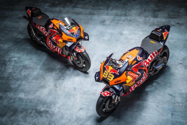 Vue haute de la KTM MotoGP 2023