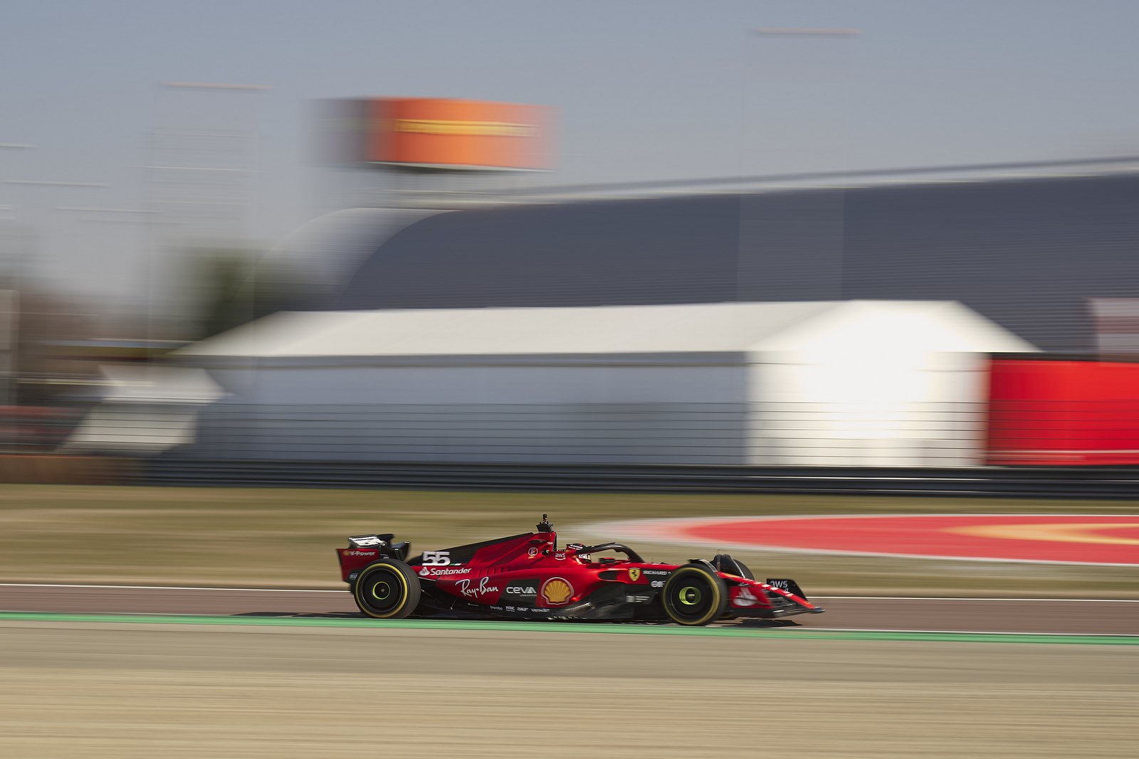La Scuderia Ferrari SF-23 en test à Fiorano le jour de sa présentation 