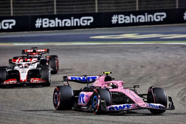 Gasly sauve la mise d'Alpine à Bahreïn, Ocon s'est perdu