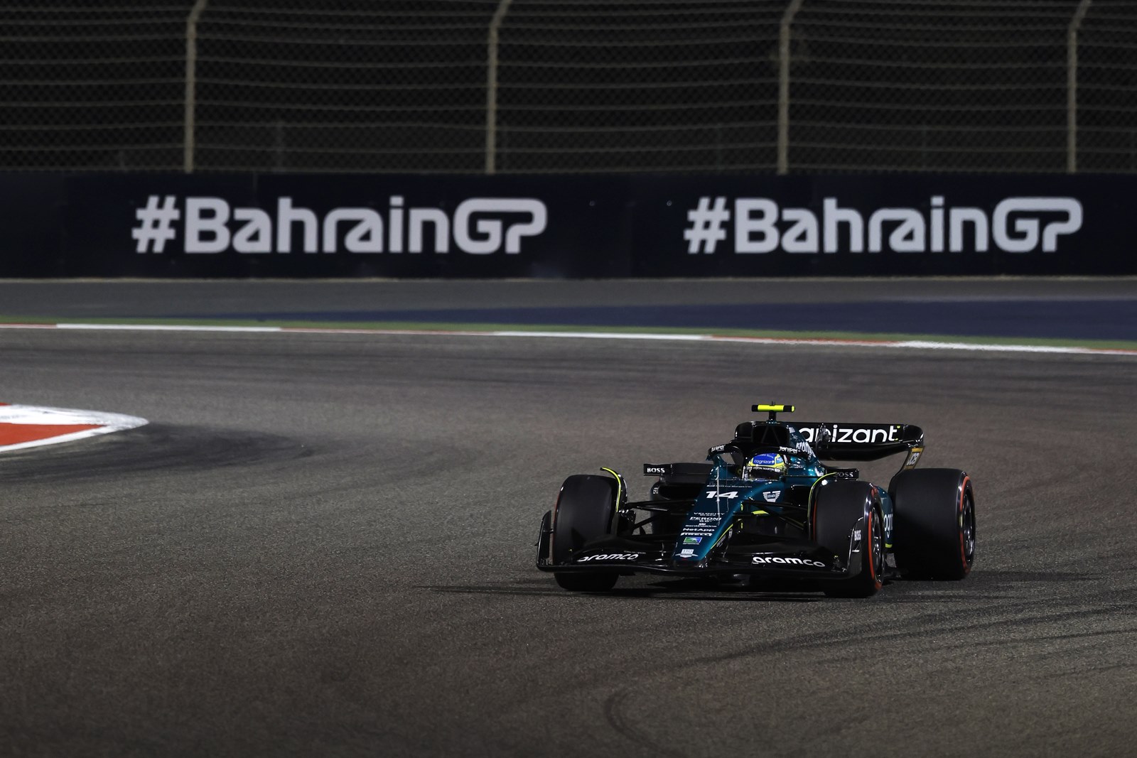 Fernando Alonso sur le podium du GP de Bahreïn 2023
