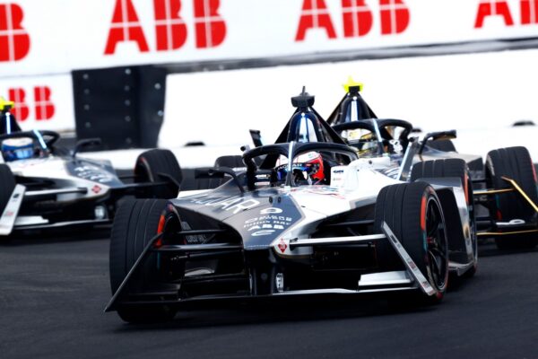 E-Prix de São Paulo : Evans s'impose, double podium Jaguar