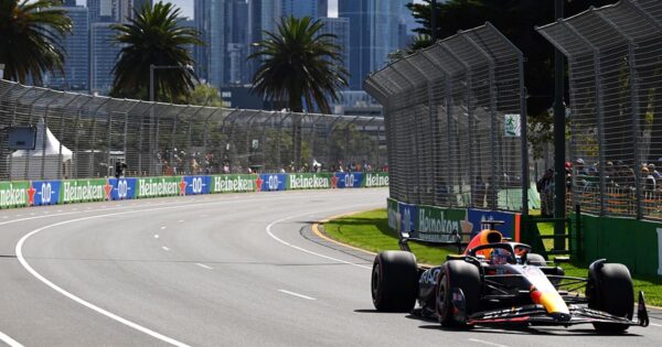 Australie, EL1 : Verstappen devance Hamilton et Pérez