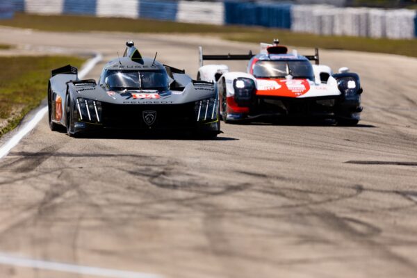 Peugeot dans le dur à Sebring, espère un bon résultat en course